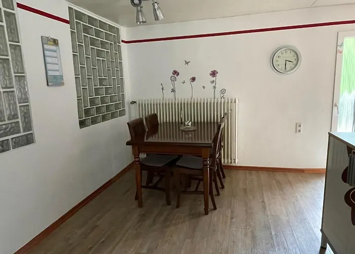 Waldfrieden 公寓 *